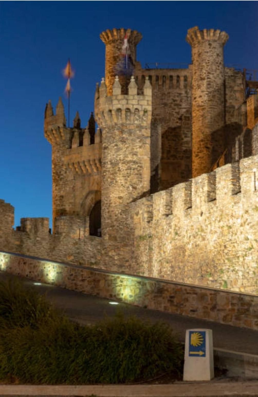 El Silencio De Galadhrim Apartment Ponferrada Ruang foto